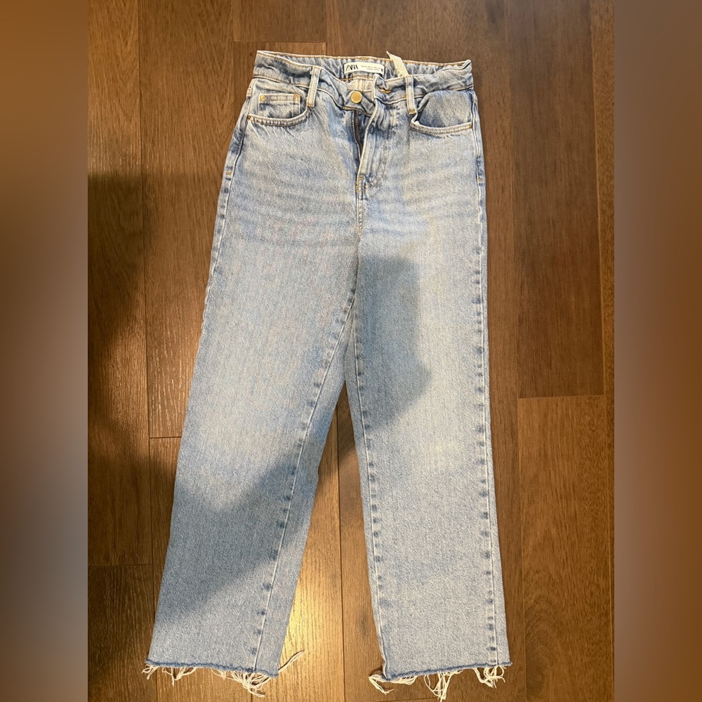 Zara Straight Leg Jeans Size 2